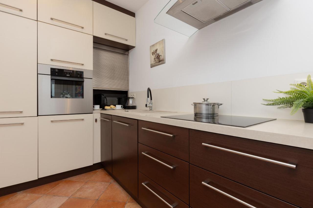 Cozy Apartment With Parking In Warsaw Ursus By Noclegi Renters Exterior foto
