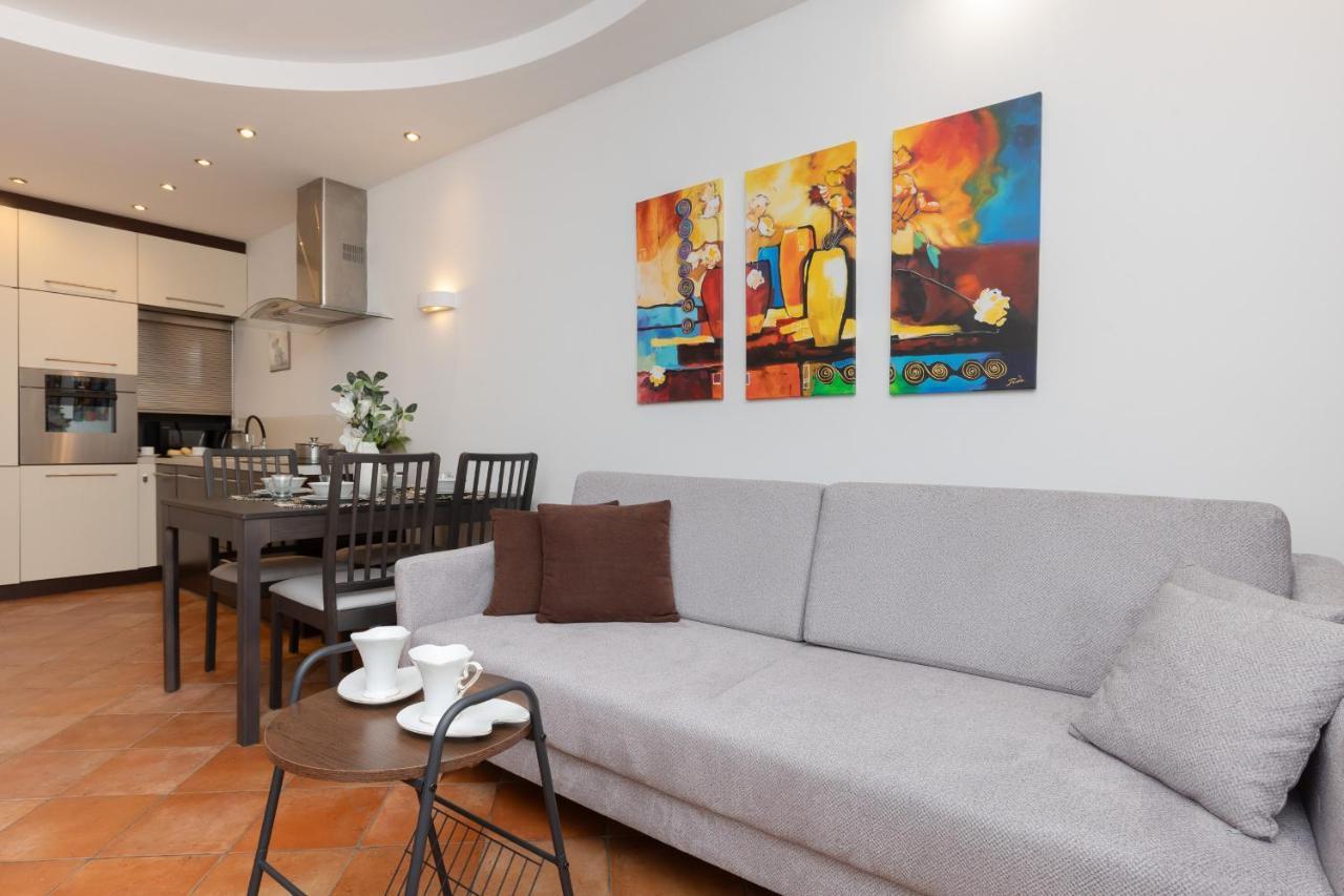 Cozy Apartment With Parking In Warsaw Ursus By Noclegi Renters Exterior foto